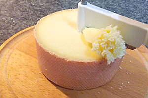 日本最初のチーズ専門店のこだわりチーズ